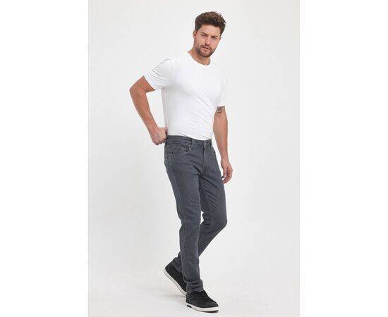 Straight Fit Jeans