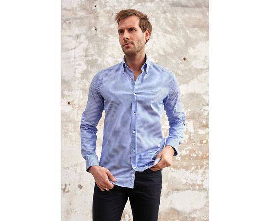 Classic Fit Long Sleeve Buttoned Collar Shirt