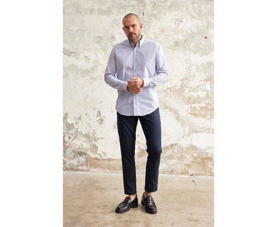 Classic Fit Long Sleeve Buttoned Collar Shirt