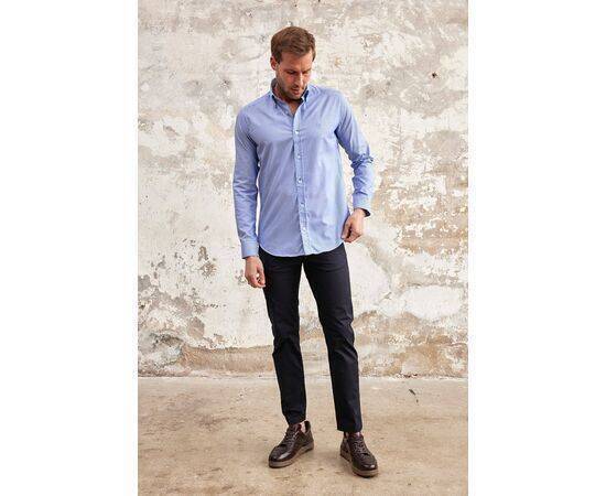 Classic Fit Long Sleeve Buttoned Collar Shirt