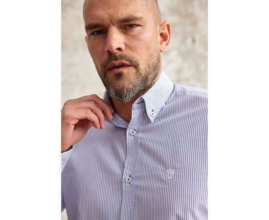 Classic Fit Long Sleeve Buttoned Collar Shirt