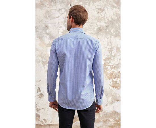 Classic Fit Long Sleeve Buttoned Collar Shirt