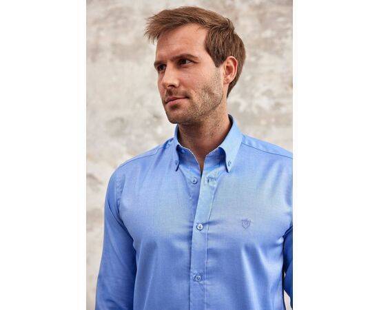 Classic Fit Long Sleeve Buttoned Collar Cotton Shirt