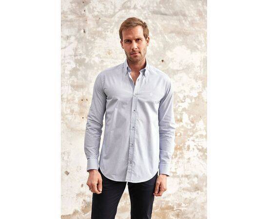 Classic Fit Long Sleeve Buttoned Collar Shirt